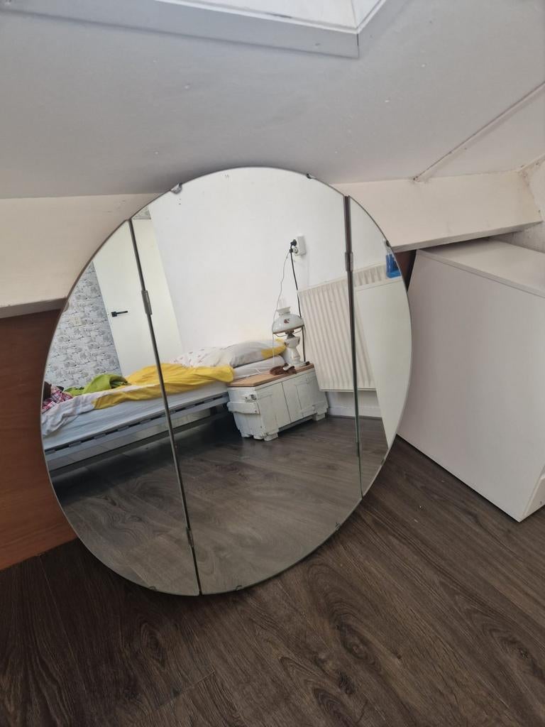 Grote ronde spiegel met inklapbare zijpanelen, Ophalen, Rond, 50 tot 100 cm, 100 tot 150 cm