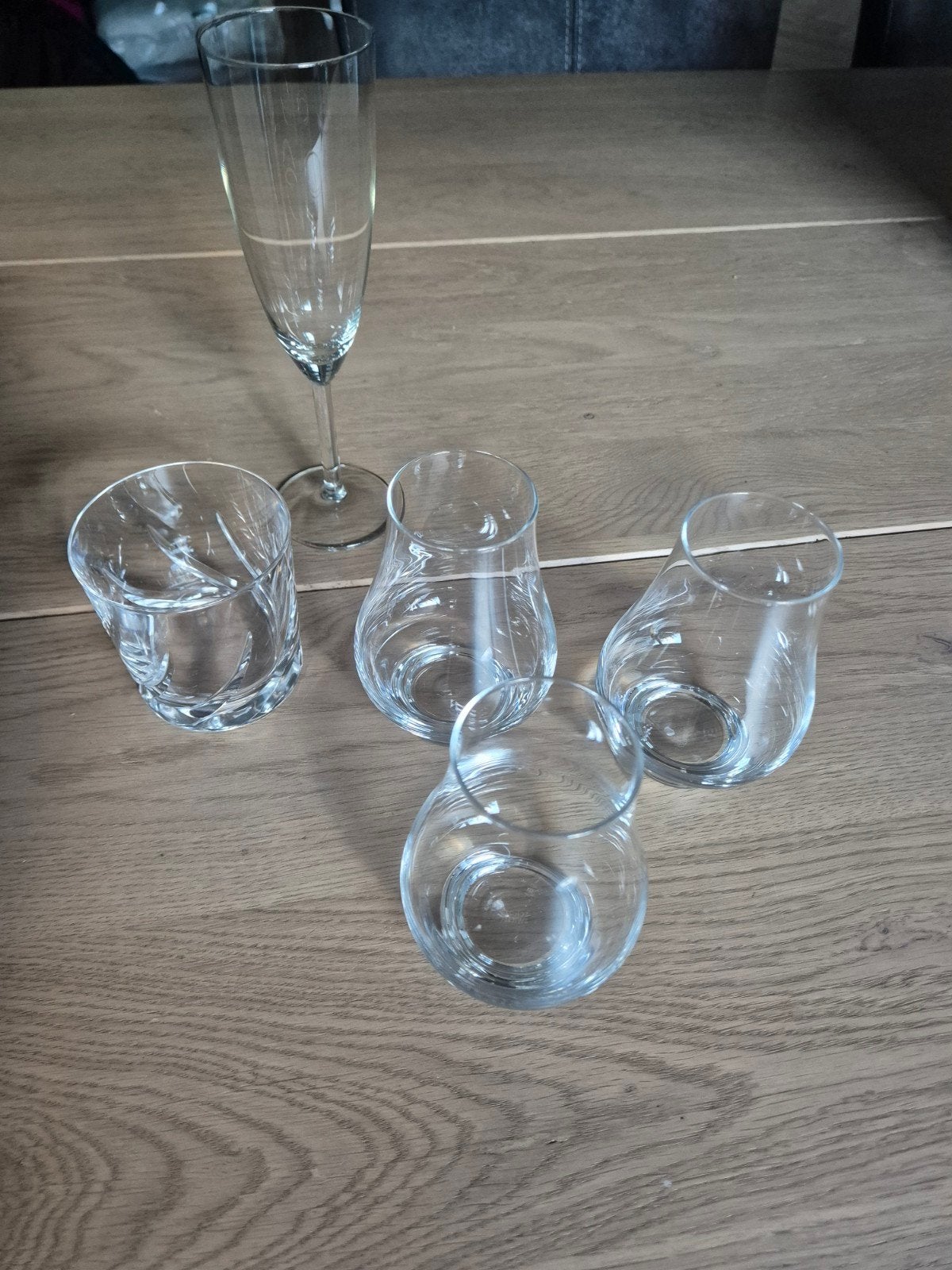 Diverse glazen: champagne, whisky, Overige typen, Ophalen of Verzenden, Zo goed als nieuw, Glas
