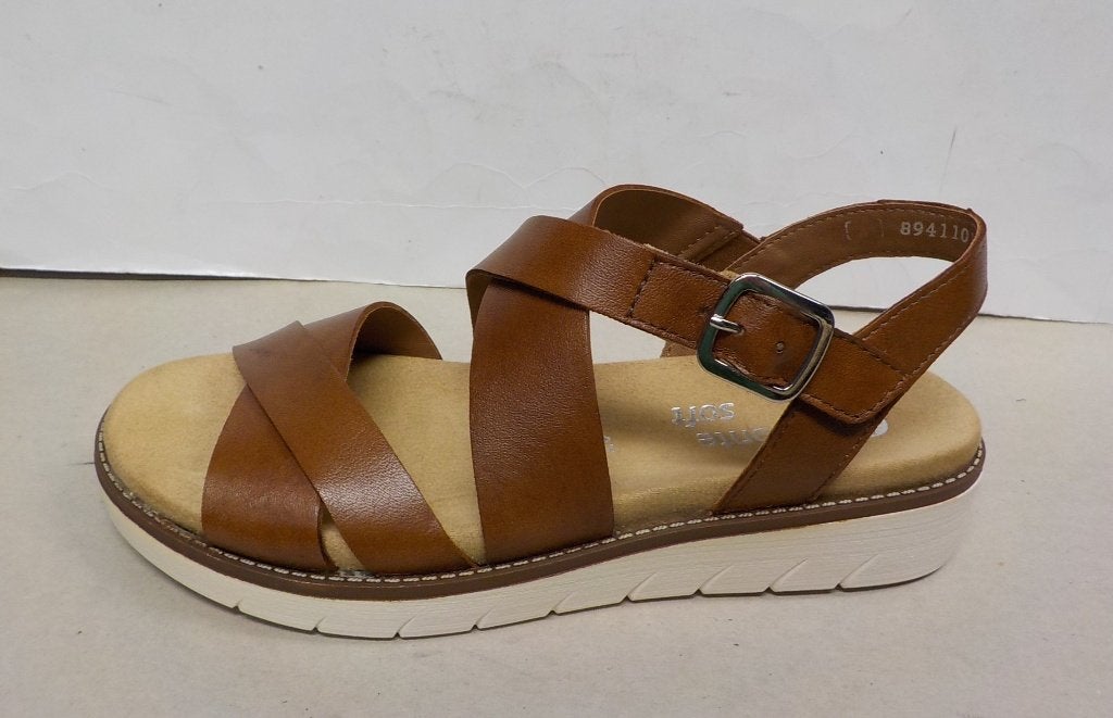 Remonte bruine sandalen maat 41, Kleding | Dames, Schoenen, Nieuw, Sandalen of Muiltjes, Bruin, Ophalen of Verzenden