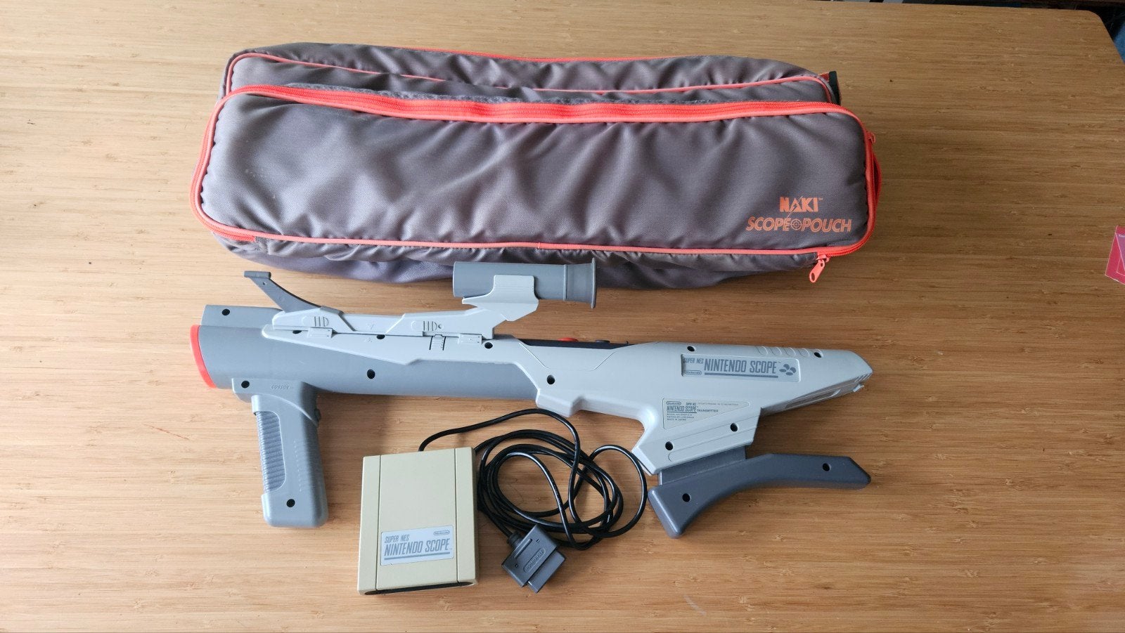Nintendo Scope SNES + Zeldzame Naki Scope Pouch, Spelcomputers en Games, Spelcomputers | Nintendo Super NES, Ophalen of Verzenden