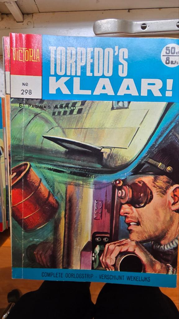 Victoria oorlogstrips 350 - 385, Meerdere stripboeken, Ophalen of Verzenden, Gelezen