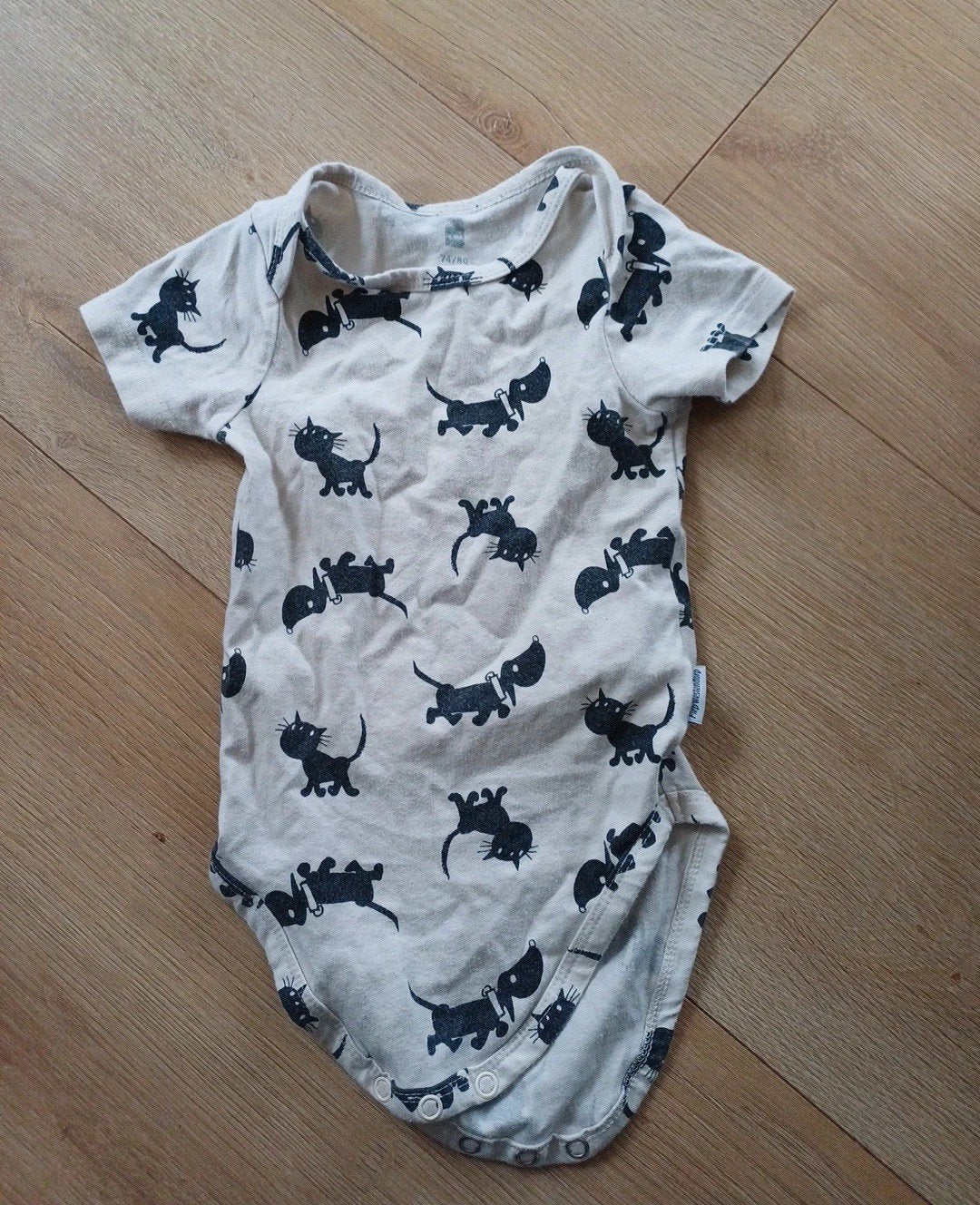 takkie romper maat 74/80, Nacht- of Onderkleding, Jongetje of Meisje, Ophalen of Verzenden, Zo goed als nieuw