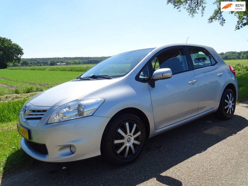 Toyota Auris 1.6 Aspiration, Auto's, Toyota, Voorwielaandrijving, Euro 5, Gebruikt, 4 cilinders