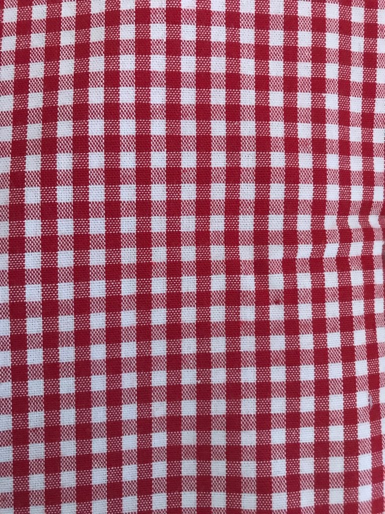 LAP KATOEN KATOENEN STOF ROOD WIT GEBLOKT, Hobby en Vrije tijd, Stoffen en Lappen, 120 cm of meer, Ophalen of Verzenden, Katoen