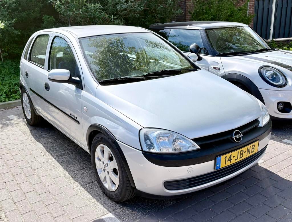 Opel Corsa 1.4 I 16V 5D, trekhaak, Carplay apk februari 2027, Auto's, Voorwielaandrijving, 40 €/maand, 4 cilinders, 1389 cc