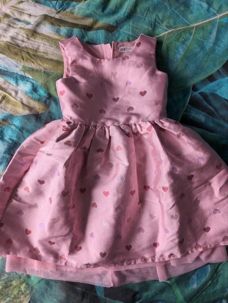 Roze tulejurk met parelmoer hartjes H&M maat 122, Kinderen en Baby's, Kinderkleding | Maat 122, Meisje, H&M, Ophalen of Verzenden