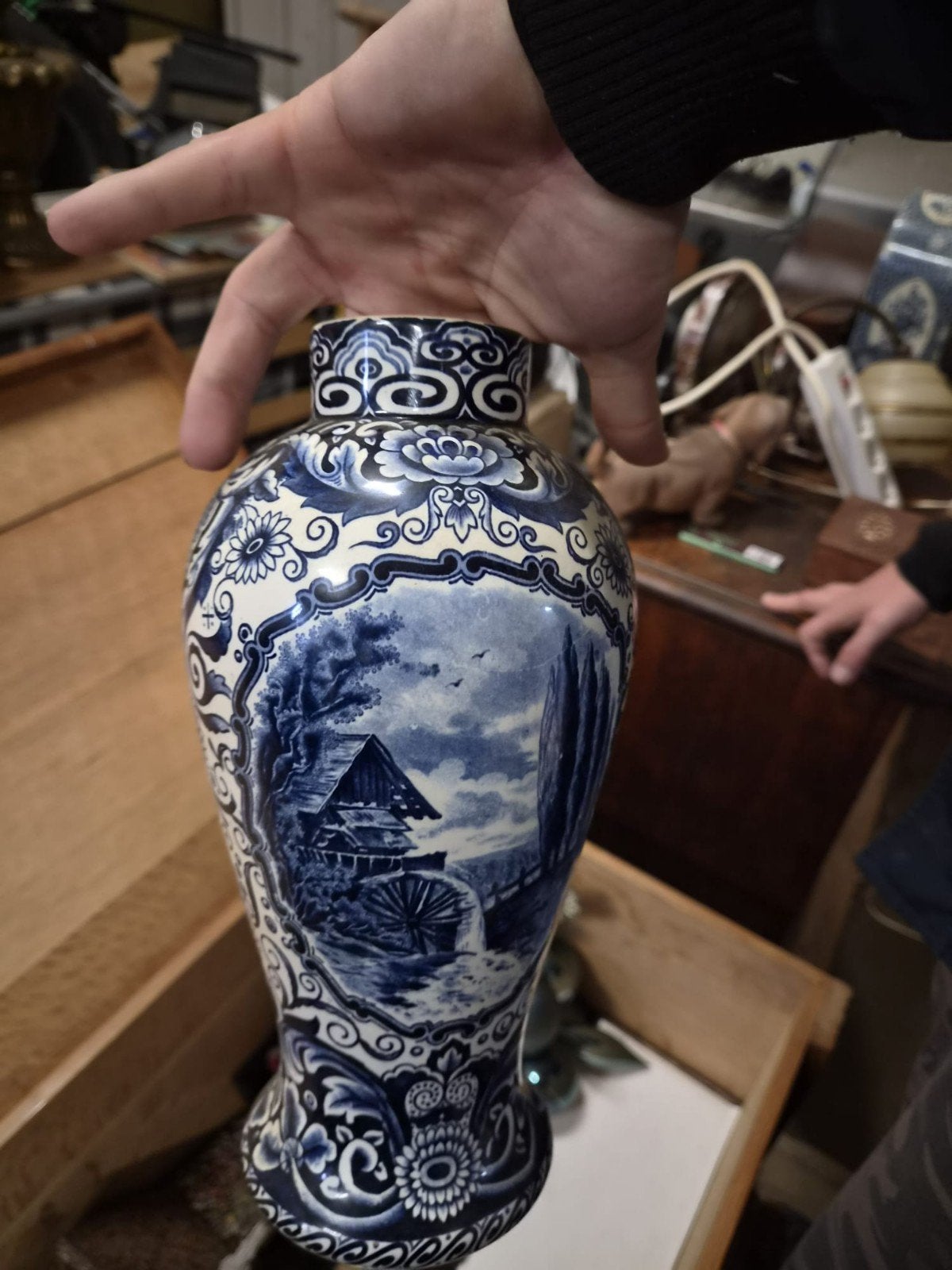 Prachtige Delfts Blauwe Vaas met Molenlandschap, Ophalen