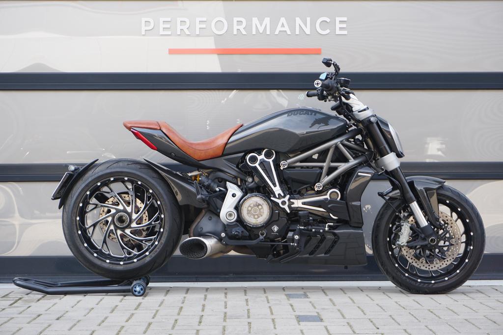 Ducati xDiavel S 1262cc / Termignoni / Carbonpack / NL-Motor, Ophalen