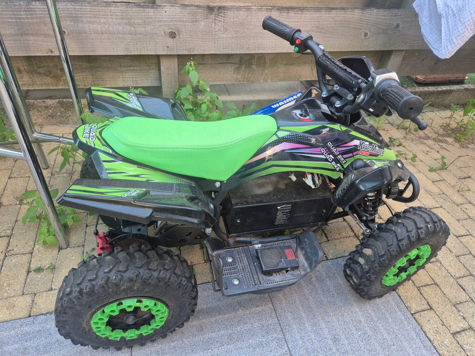 kinderquad, Ophalen, Zo goed als nieuw, Overige typen