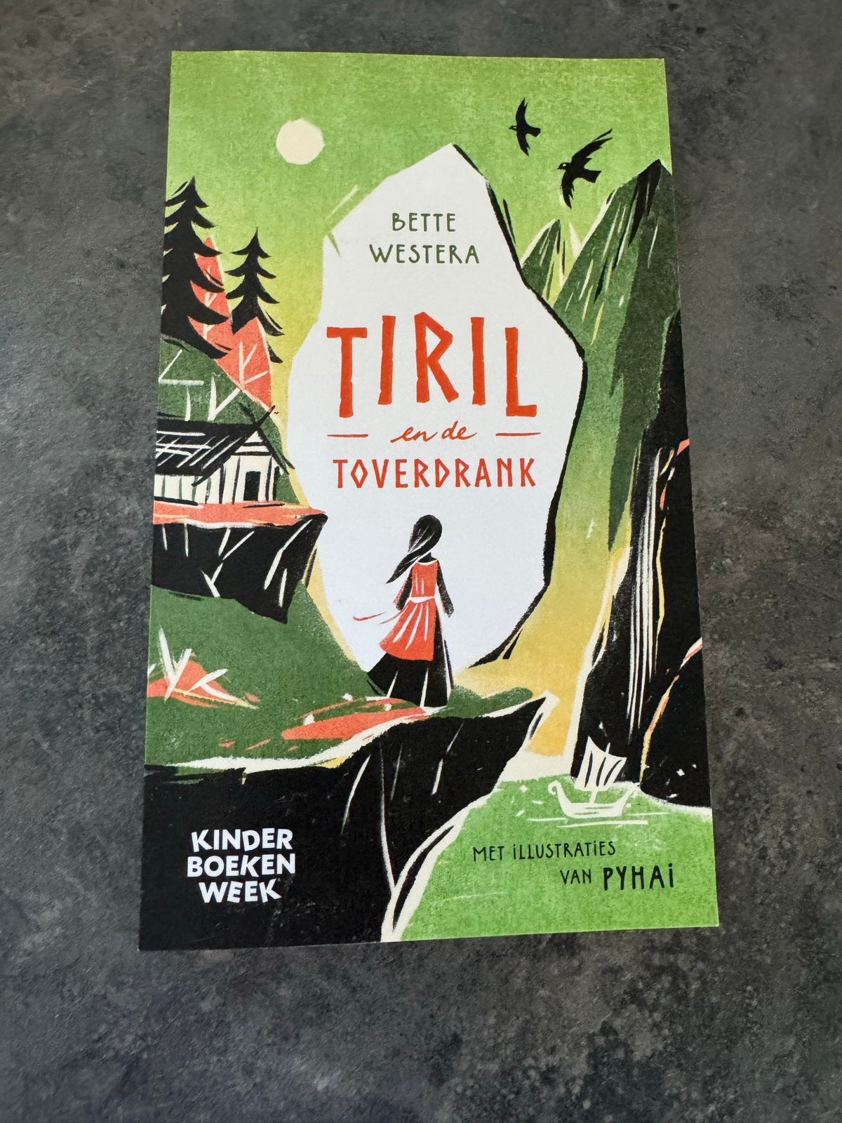 Tiril en de Toverdrank - Bette Westera (Kinderboekenweek), Ophalen of Verzenden, Zo goed als nieuw, Sprookjes