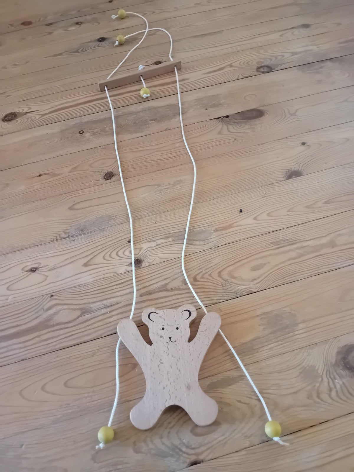Houten klimbeertje voor babykamer of kinderkamer, Kinderen en Baby's, Kinderkamer | Inrichting en Decoratie, Ophalen of Verzenden