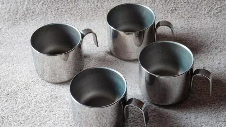 Vintage 4 stuks GB RVS 18-10 koffie kopjes - Guido Bergna, Ophalen of Verzenden, Overige stijlen, Kop(pen) en/of Schotel(s)