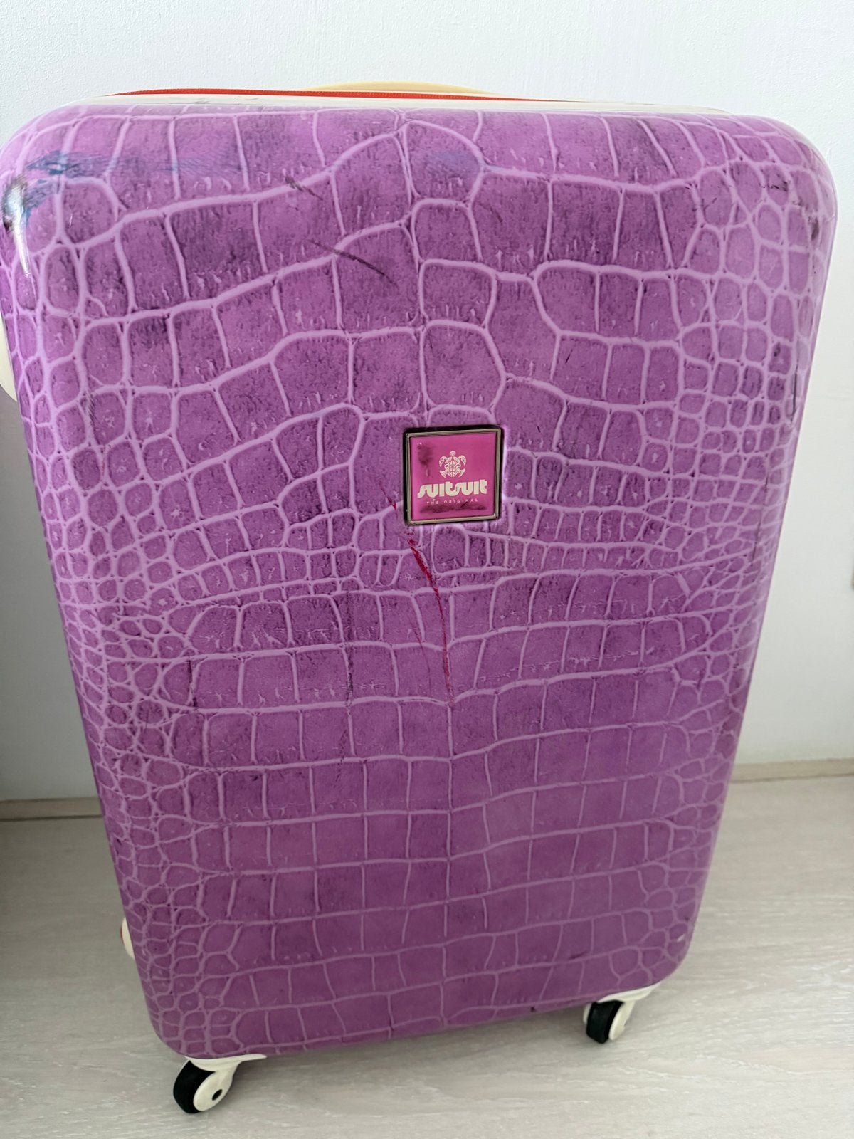 SuitSuit koffer paars krokodillenprint, Gebruikt, Hard kunststof, Ophalen of Verzenden, 35 tot 45 cm