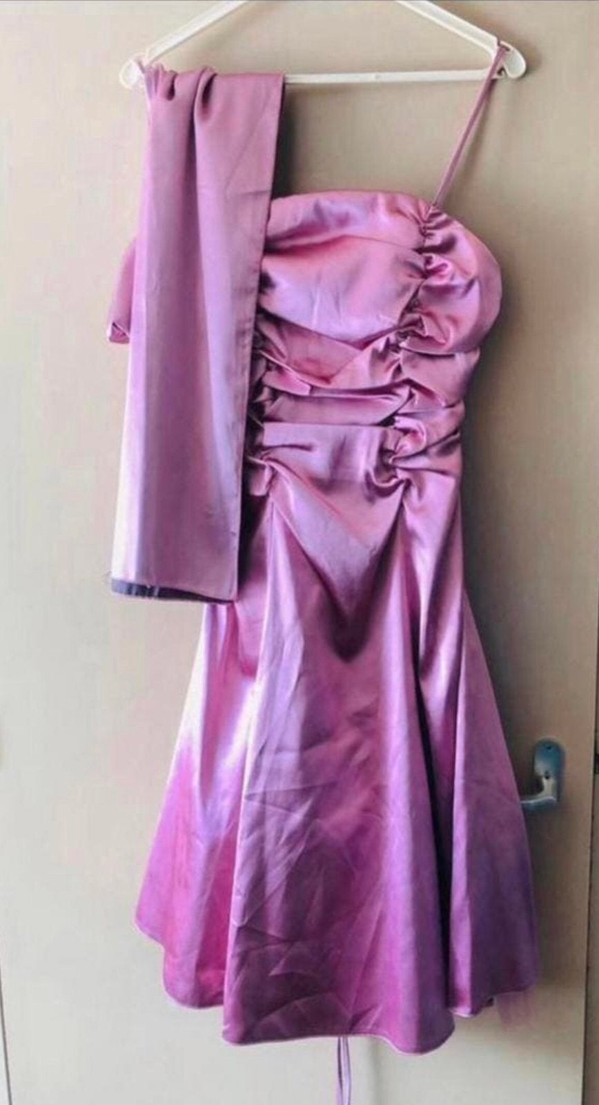 Prachtige Gala jurk te koop voor dames €20 euro., Kleding | Dames, Gelegenheidskleding, Ophalen of Verzenden, Zo goed als nieuw