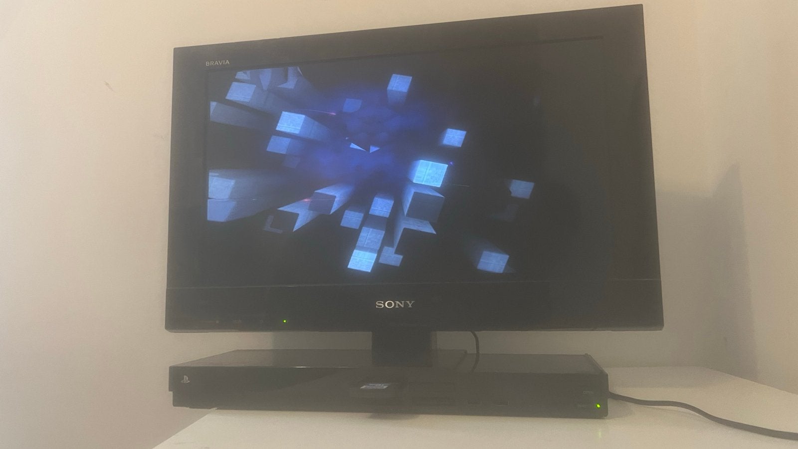 Sony KDL22PX300 TV met PlayStation 2 Slim, Ophalen, Gebruikt, Zwart, Met geheugenkaart