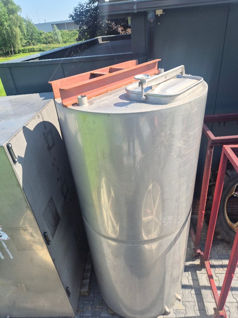 Ronde + vierkante RVS buffervat/tank/silo. 3ca. 3,5 + 4m3, Ophalen, Gebruikt, 100 liter of meer, Boiler