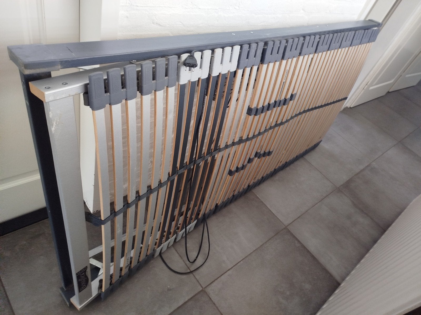 Bosflex 640 bedbodem. 90 x 200, electrisch verstelbaar, Huis en Inrichting, Slaapkamer | Matrassen en Bedbodems, Ophalen, Gebruikt