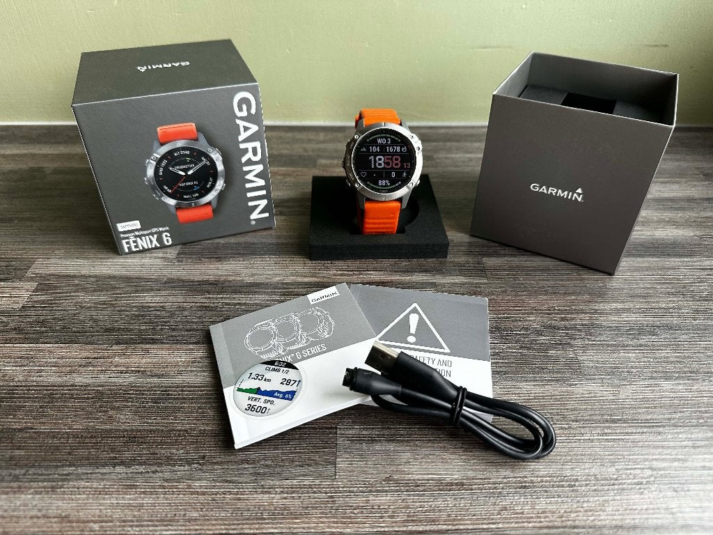 26028 Garmin Fenix 6 Sapphire Titanium met garantie, Sieraden, Tassen en Uiterlijk, Sporthorloges, Garmin Nederland BV, https://support.garmin.com/nl-NL/
