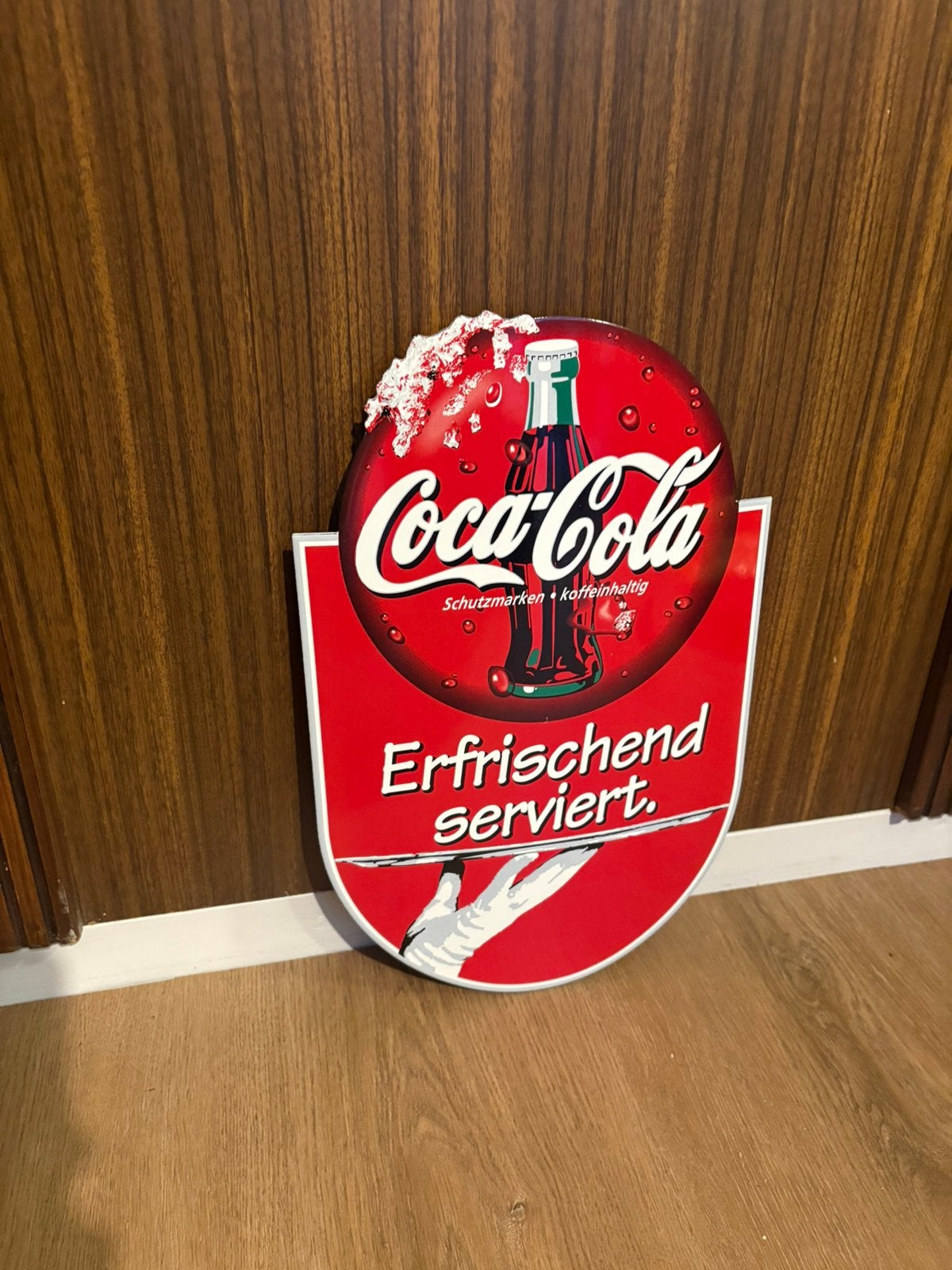 Vintage Coca-Cola emaille Reclamebord - Erfrischend Serviert, Verzamelen, Ophalen of Verzenden, Gebruikt, Reclamebord