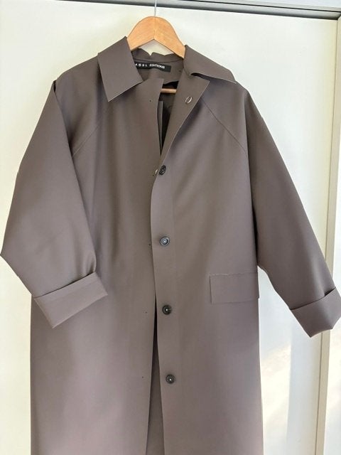 Kassl Editions Regenjas Nieuw!, Kleding | Dames, Jassen | Zomer, Bruin, Ophalen of Verzenden, Zo goed als nieuw, Maat 36 (S)