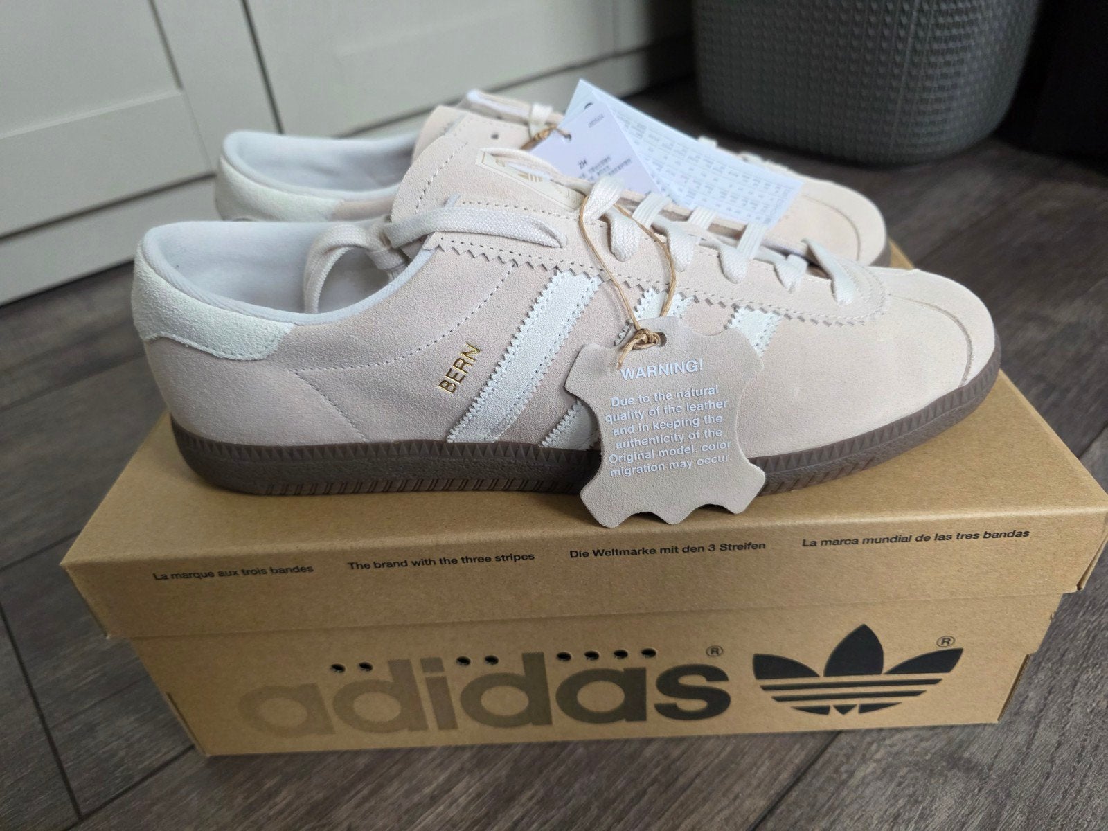 NIEUW! Adidas Originals Bern W Beige maat 46 2/3 (UK11,5), Kleding | Heren, Schoenen, Ophalen of Verzenden, Nieuw, Overige kleuren
