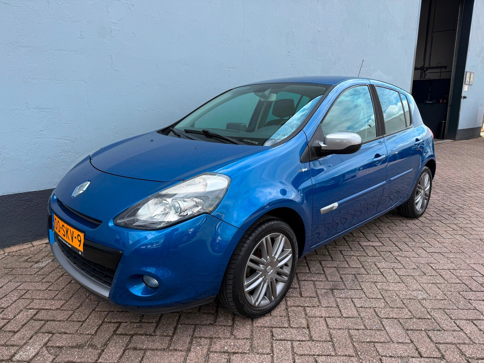 Renault Clio 1.6 Night & Day Automaat - Cruise Control, Auto's, 535 kg, Gebruikt, 4 cilinders, 1165 kg