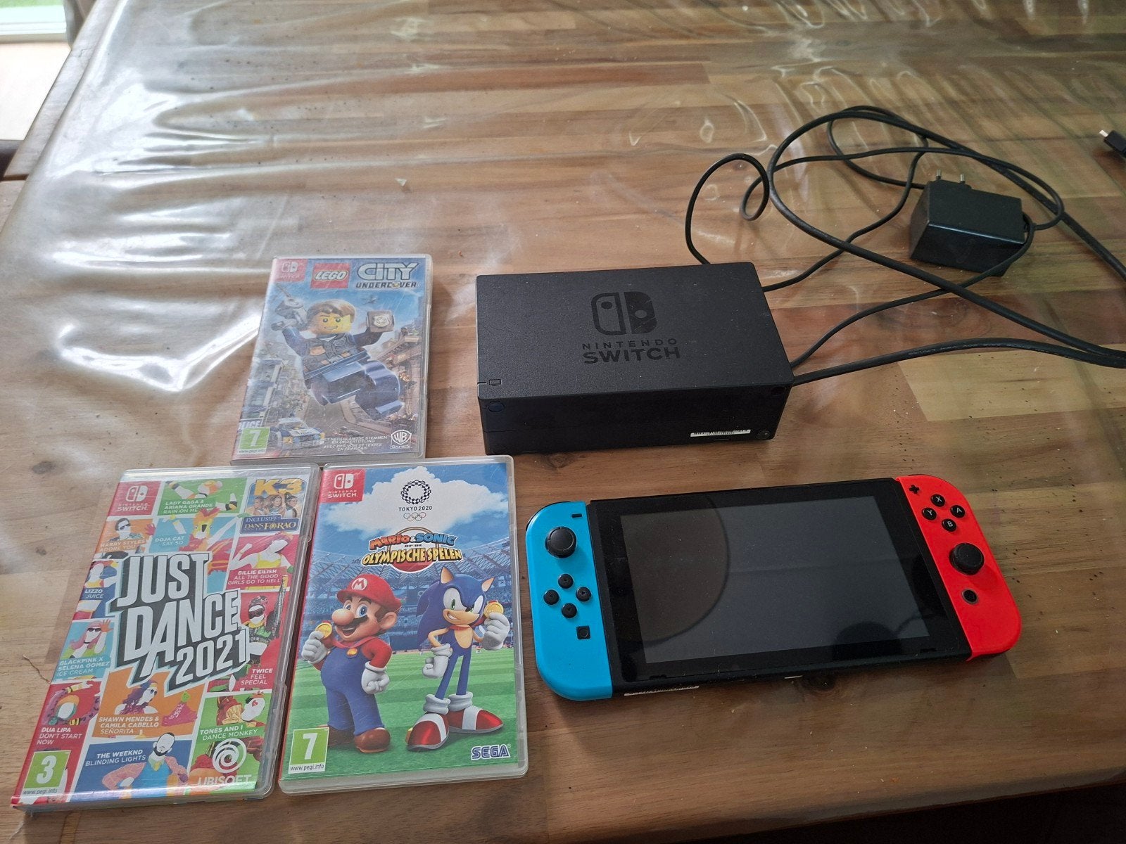 Nintendo Switch met 3 games en accessoires, Ophalen, Met games, Met 2 controllers, Zo goed als nieuw