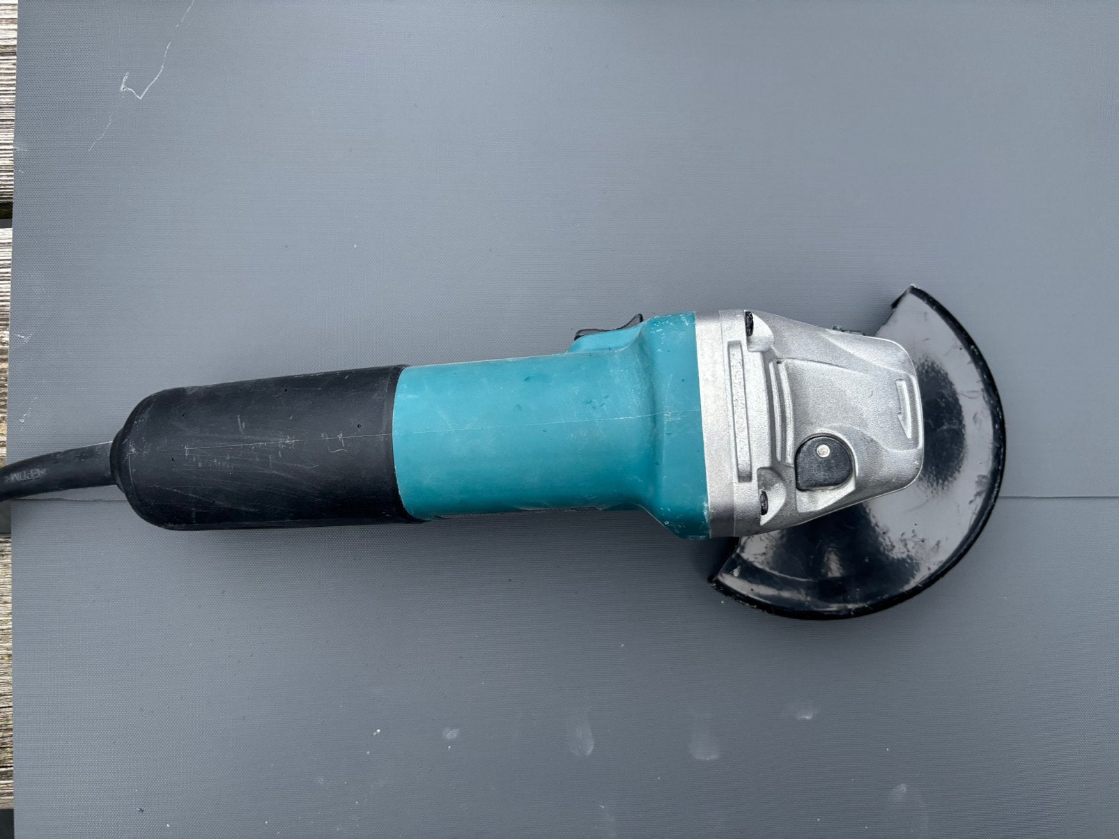 Makita Haakse slijper, slijptol., Ophalen, Zo goed als nieuw