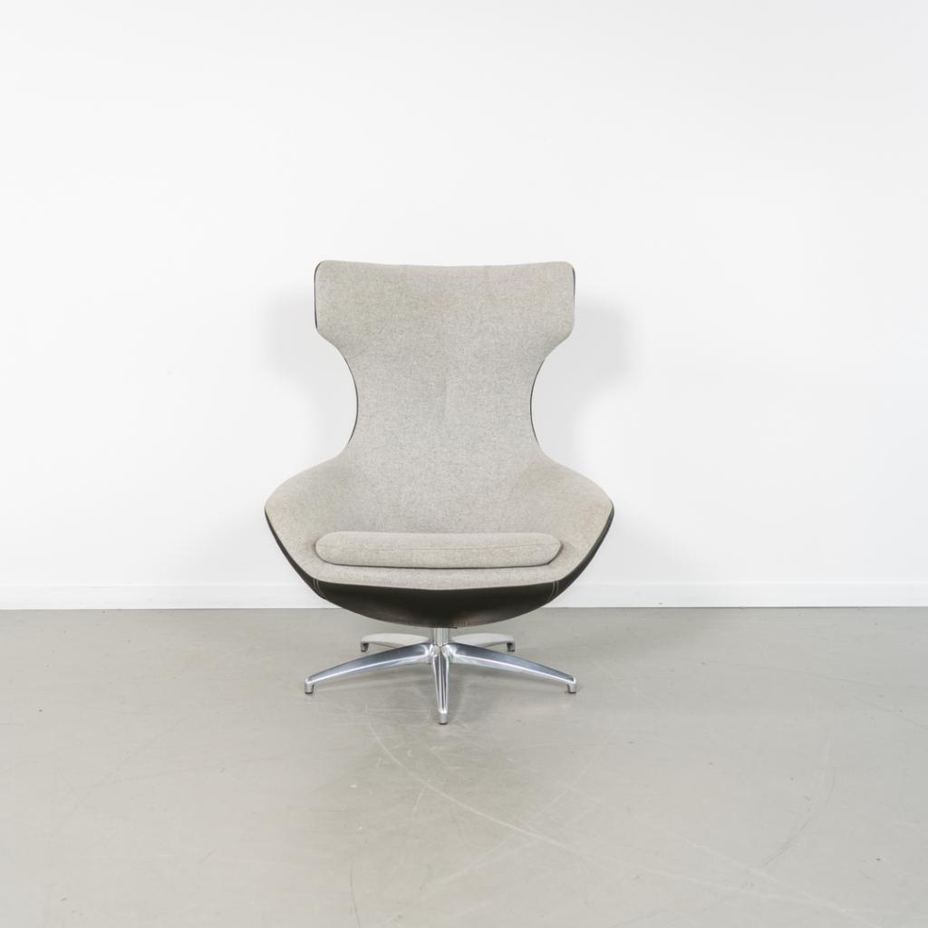 1x Leolux Caruzzo Fauteuil + Hocker Grijs Stof/Leer - Chroom, Niet ingevuld, Leer, Niet ingevuld, 75 tot 100 cm