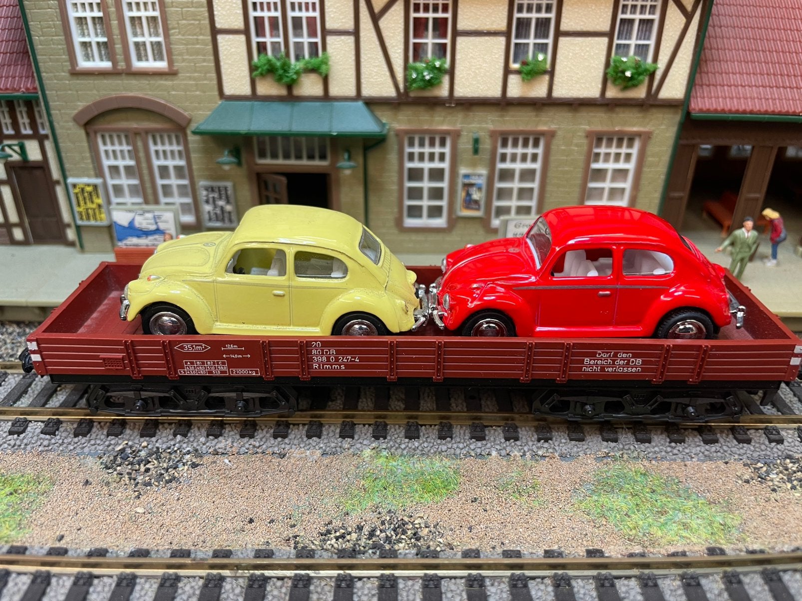 Plate wagen van Marklin met 2 vw kevers unieke combinatie, Hobby en Vrije tijd, Modeltreinen | H0, Wisselstroom, Wagon, Ophalen of Verzenden