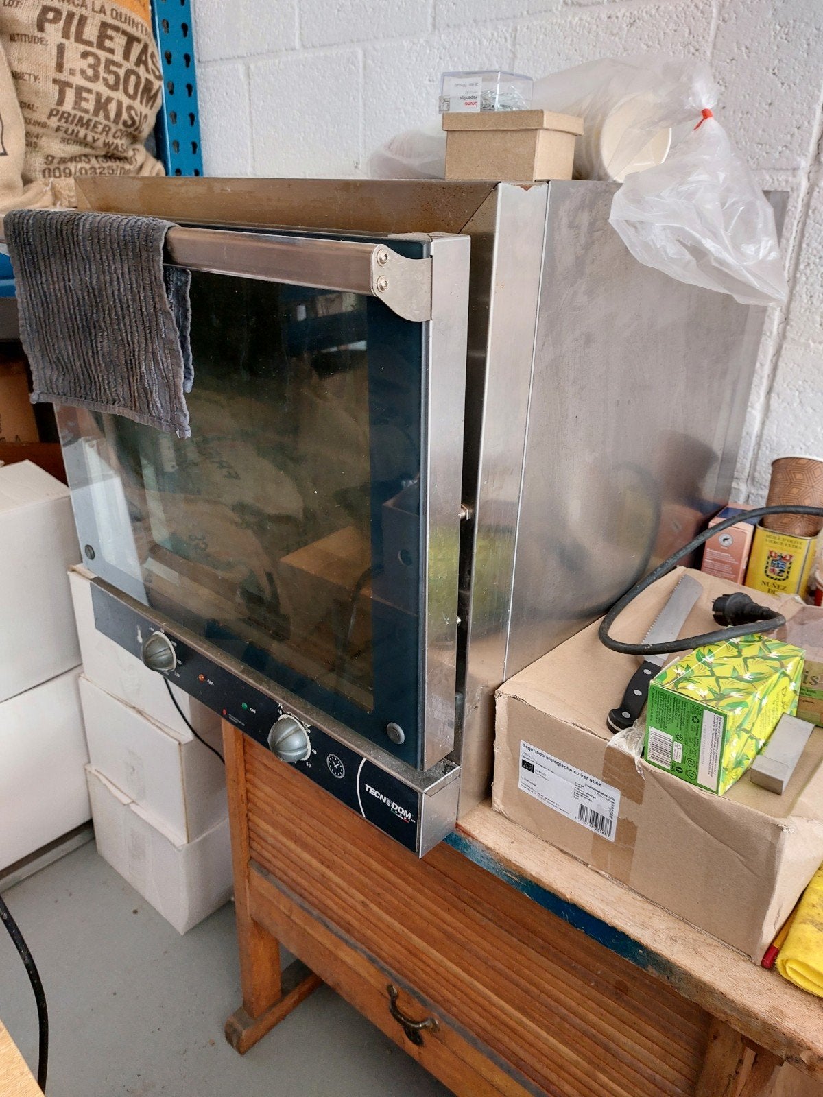 Tecnodom Horeca-oven (defecte deurveer), Witgoed en Apparatuur, Ovens, Ophalen