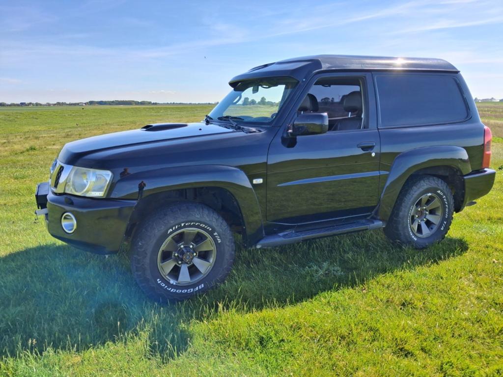 Nissan 2008, Auto's, Automaat, Achterwielaandrijving, 2270 kg, 4 cilinders
