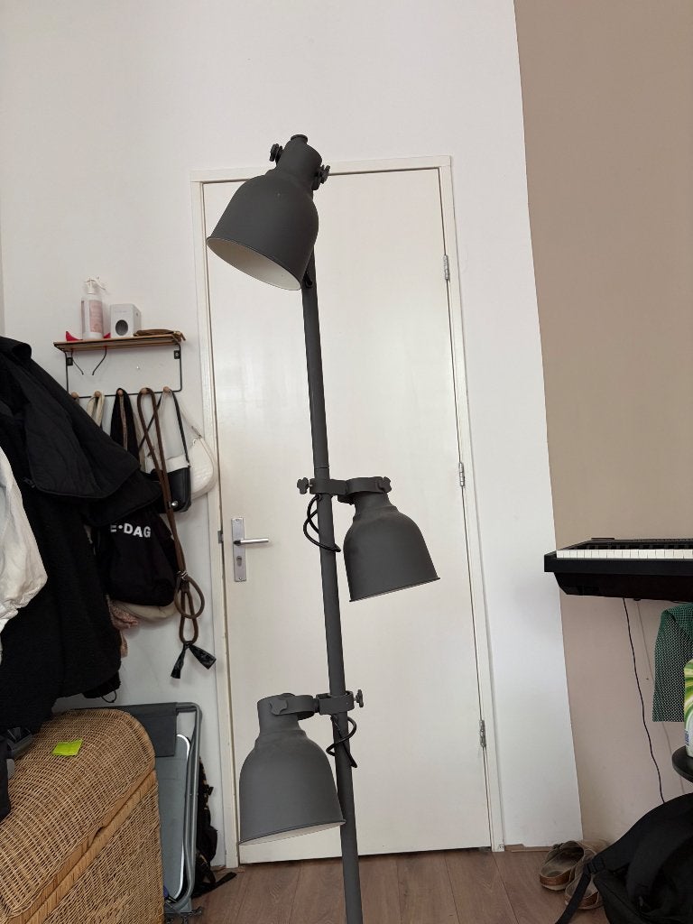 IKEA hektar staande lamp, Ophalen, Zo goed als nieuw, 150 tot 200 cm