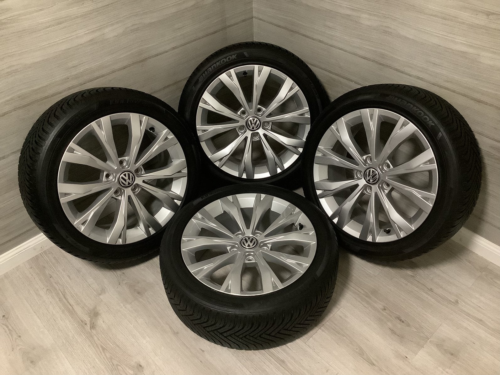 VW Golf 7 origineel velgen 4 seasons banden 17 inch, Auto-onderdelen, Banden en Velgen, 17 inch, All Season, Personenwagen