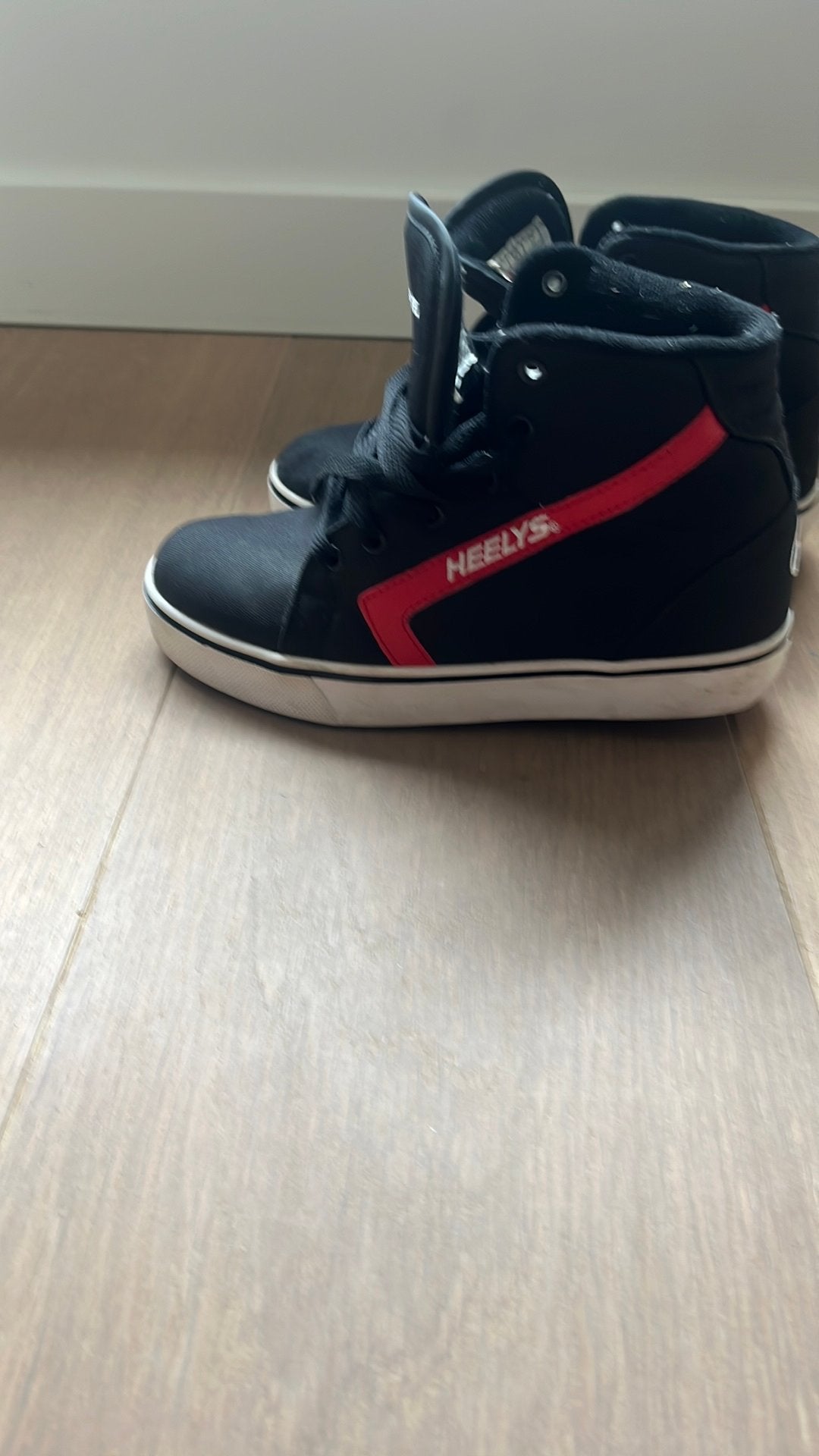 Vette Heelys !!!!maat 36,5 .zo goed als nieuw, Kinderen en Baby's, Kinderkleding | Schoenen en Sokken, Ophalen, Zo goed als nieuw