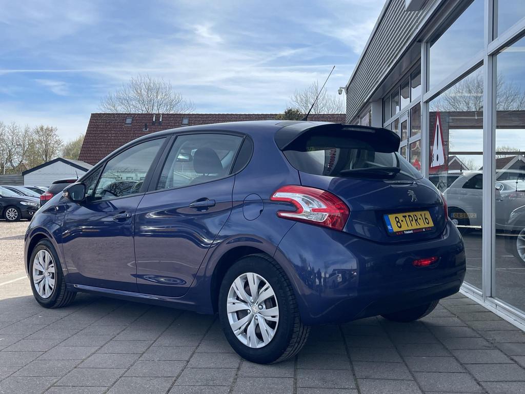 Peugeot 208 1.2 e-VTi Envy /Automaat/Cruise/Clima/Trekhaak/N, Euro 5, Stof, 1199 cc, Met garantie (alle)