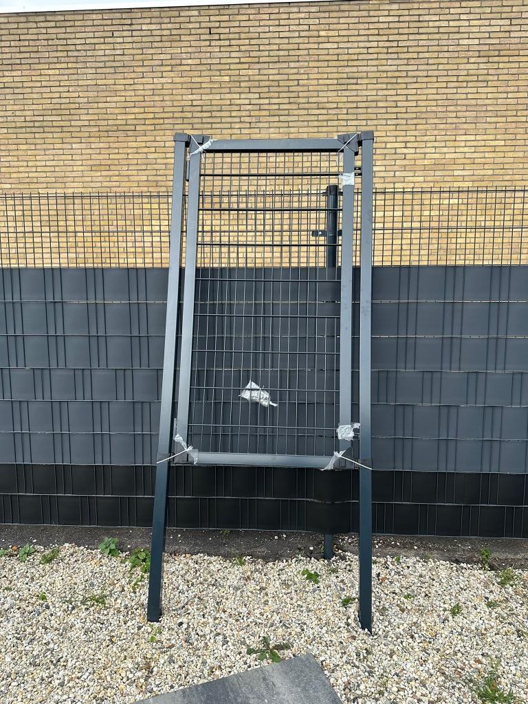 Enkele poort 180 cm hoog 100cm breed RAL7016 grijs OPRUIMING, 100 tot 150 cm, Nieuw, Ophalen of Verzenden, Draaipoort