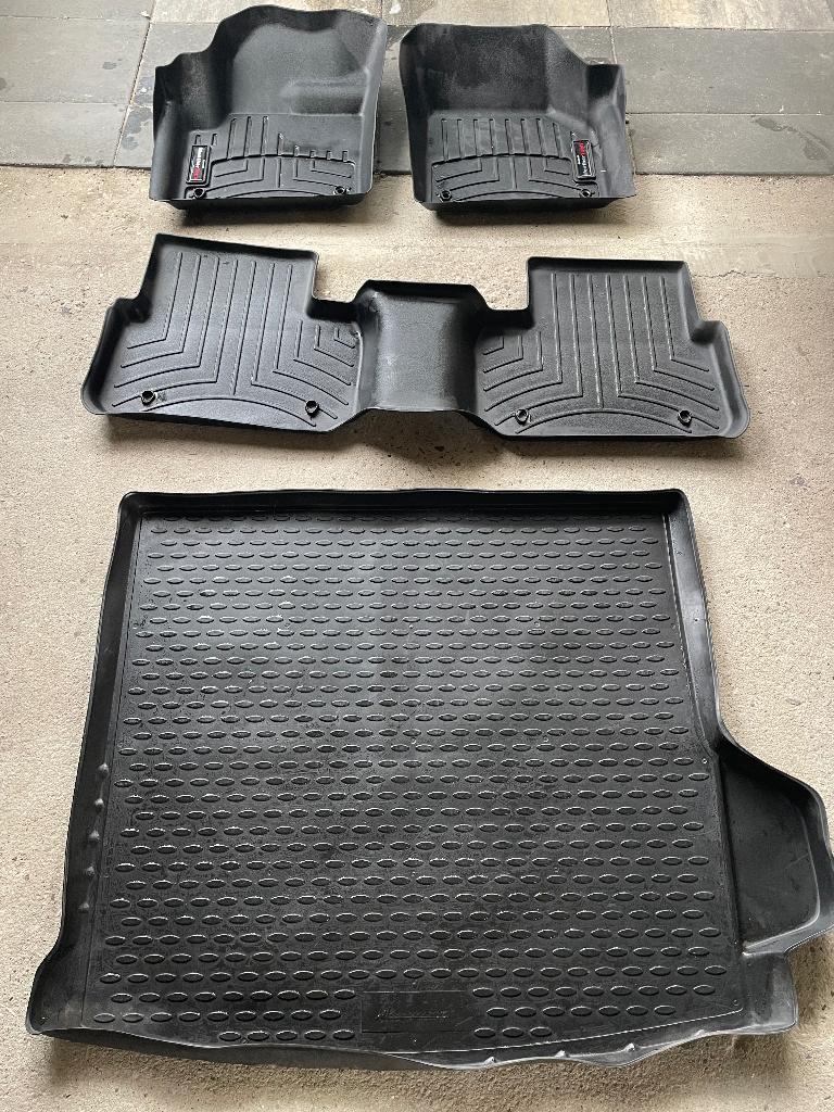 Weathertech rubber matten landrover, Ophalen, Gebruikt