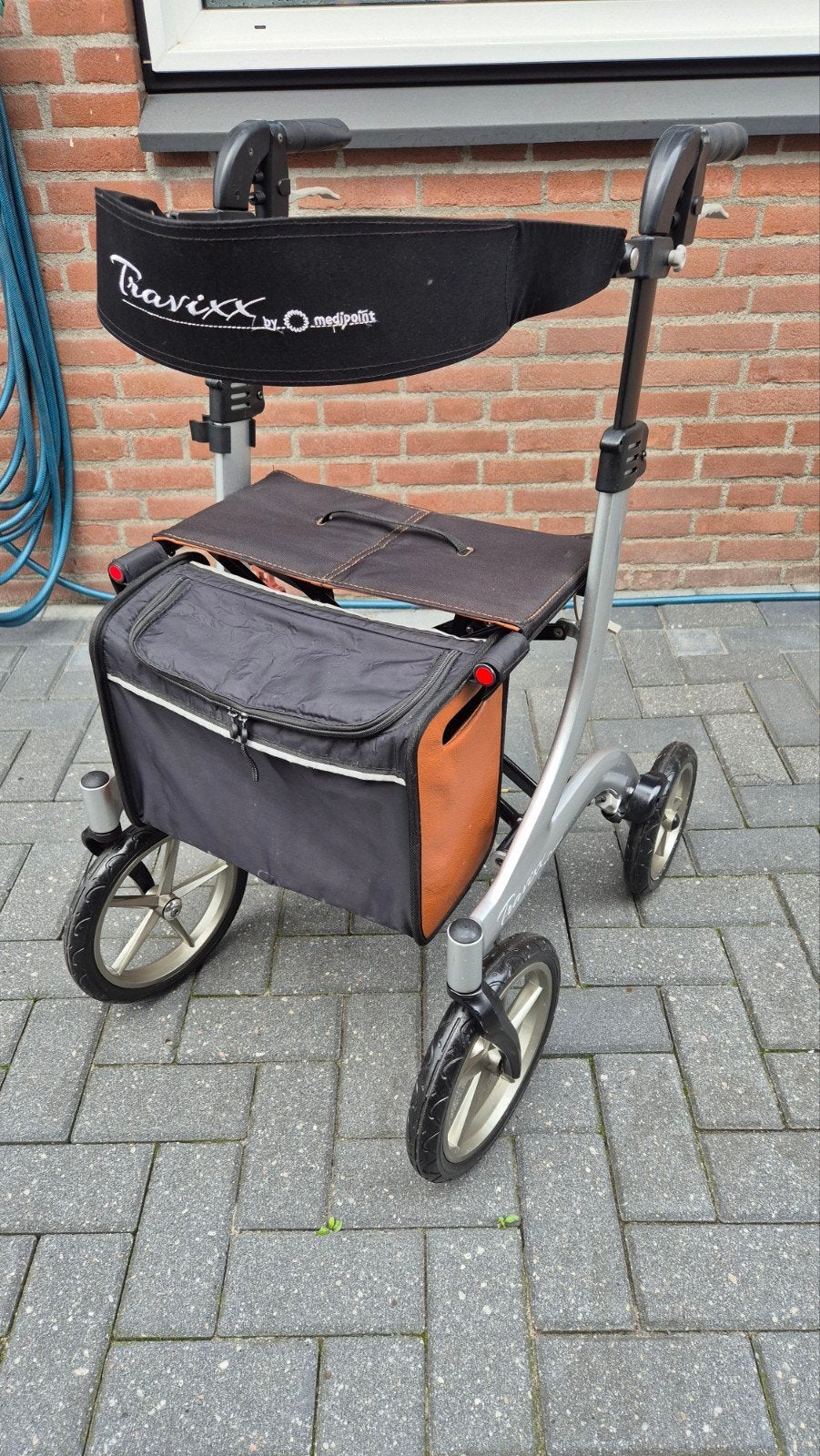 Rollator Travixx maat M izgs.
nette rollator Travixx lichtge, Ophalen, Lichtgewicht
