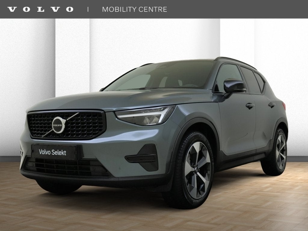 Volvo XC40 2.0 B4 Plus Dark