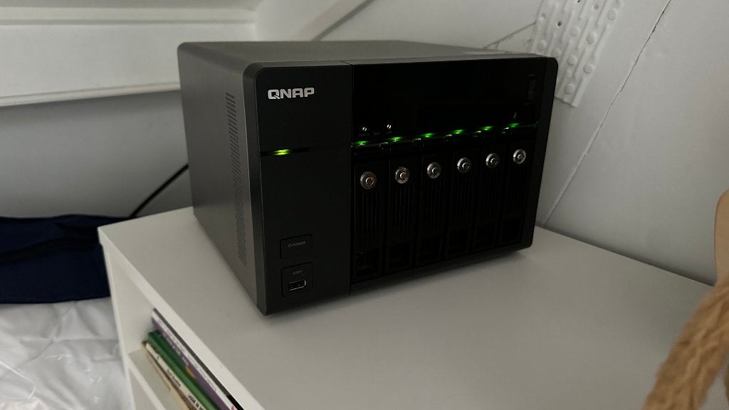 qnap nas TS-670 pro - volledig gereviseerd met noctua fans, Computers en Software, NAS, Ophalen, Zo goed als nieuw