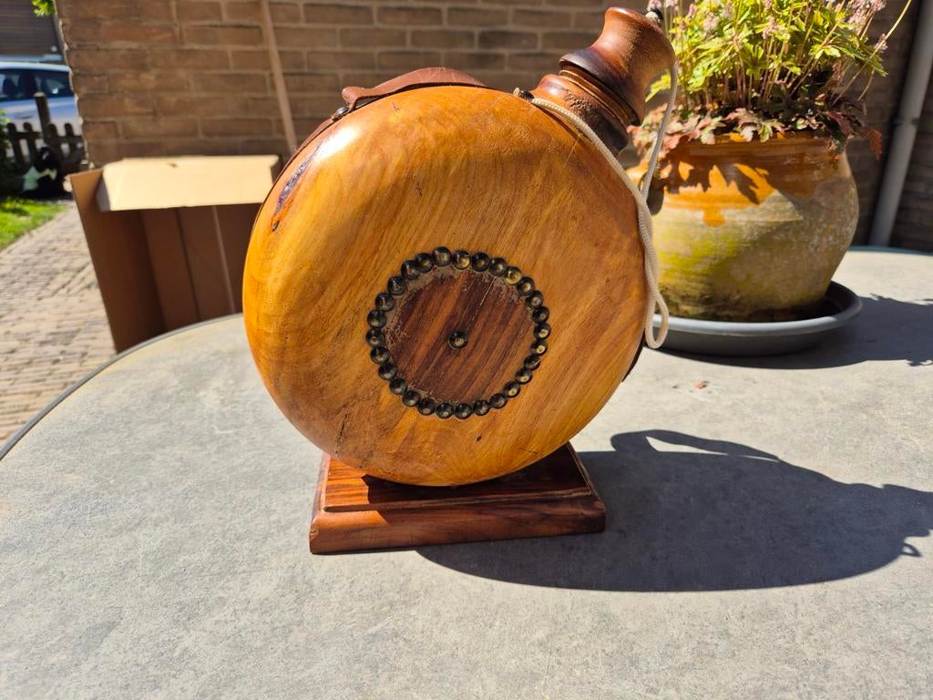 Handgemaakte Houten Waterfles met Leren Band, Antiek en Kunst, Ophalen of Verzenden