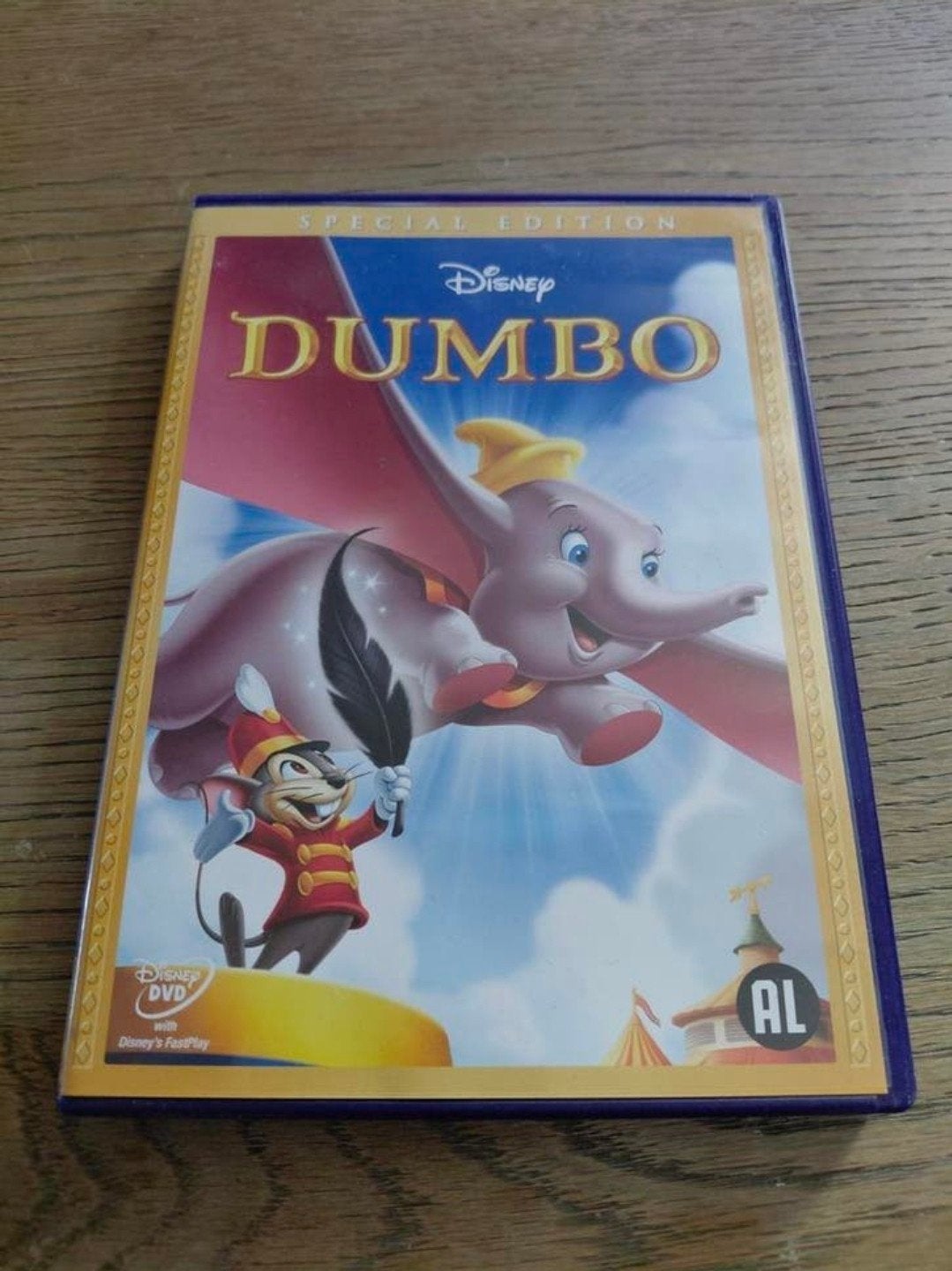 Disney DVD Dumbo special edition.  Rugnummer 4., Europees, Tekenfilm, Alle leeftijden, Ophalen of Verzenden