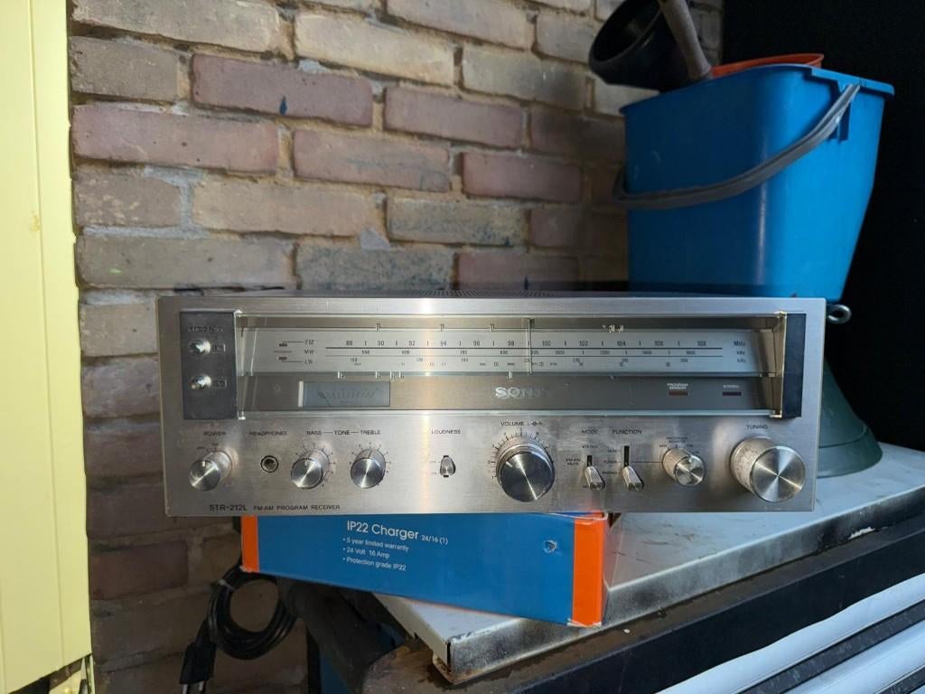 Sony ST-212L vintage tuner FM stereo zilver receiver, Ophalen of Verzenden