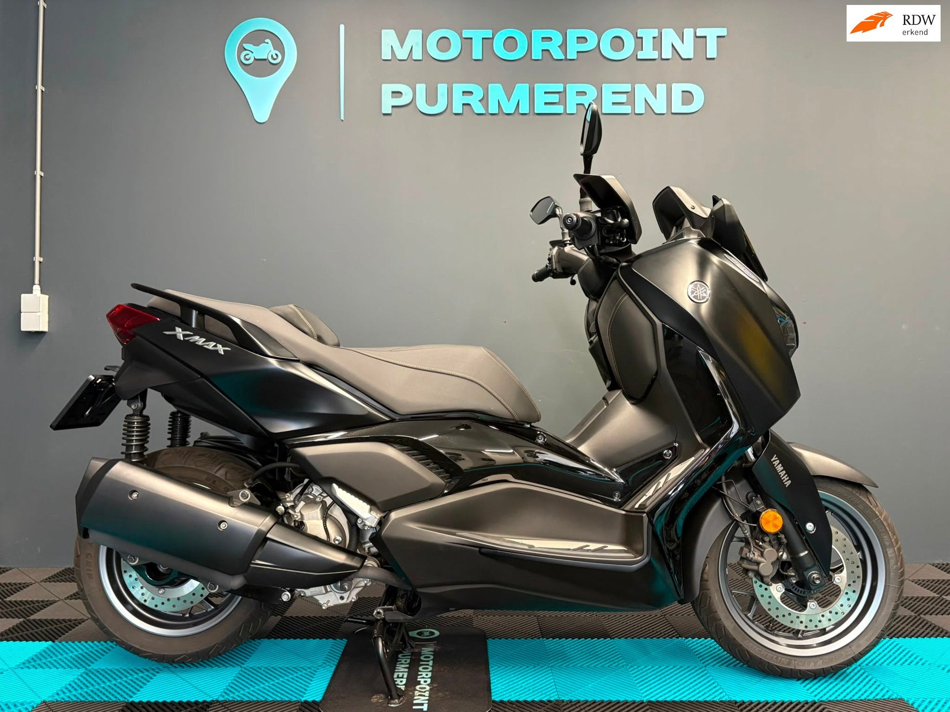 Yamaha XMAX 300 | X-MAX 300 | TECHMAX 300 | TECH MAX 300, Scooter, 292 cc, Koolhovenlaan 101
1119 NC  Schiphol-Rijk, NL, Info@yamaha-motor.nl