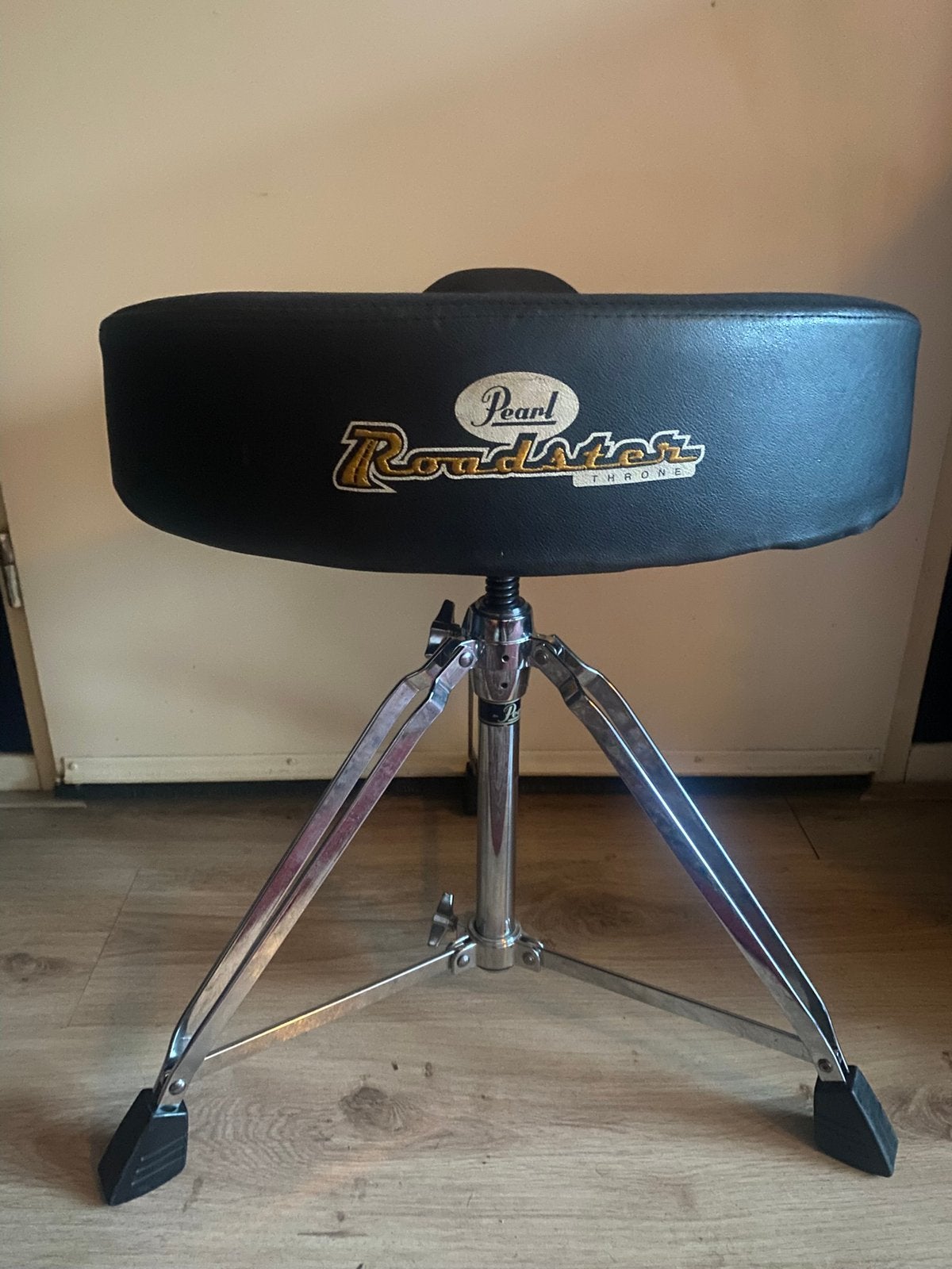 Stevige, Pearl Roadster Throne Saddle drumkruk., Muziek en Instrumenten, Ophalen, Gebruikt, Drums of Percussie