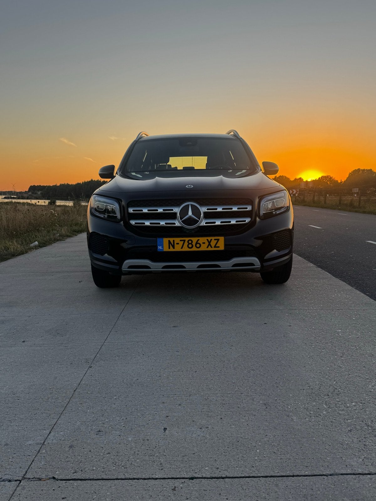 Mercedes-Benz GLB 180 136PK 7G-DCT 2022 Zwart NAP 112xxx, Auto's, 136 pk, 4 cilinders, Leder en Stof, Zwart