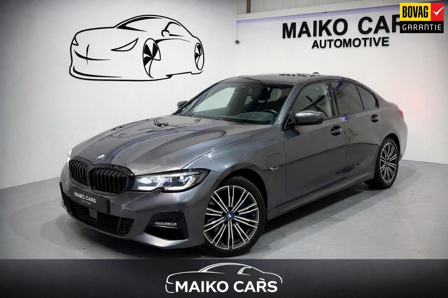 BMW 3-serie 330e xDrive High Executive M-sport 360 CAM HUD, Auto's, BMW, Gebruikt, Zwart, 4 cilinders, Bedrijf