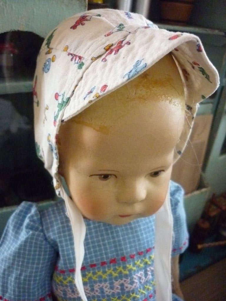Oud poppenmutjes leuk voor een Käthe Kruse pop., Antiek en Kunst, Antiek | Speelgoed, Verzenden