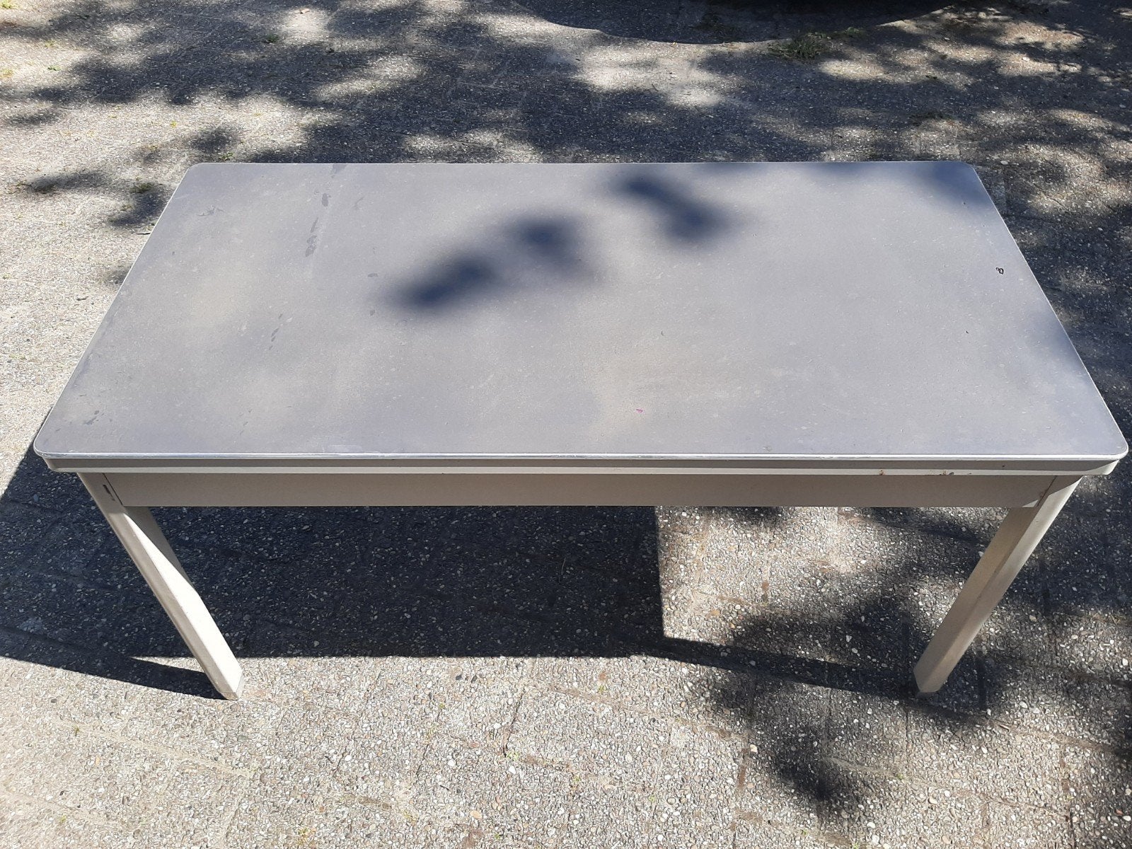 Oude stalen bureau/tafel met ladekasten, Tuin en Terras, Ophalen, Metaal
